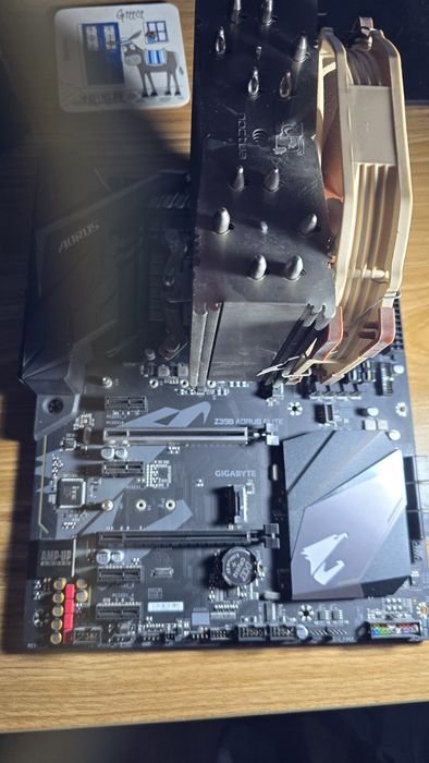 I7 9700k gigabyte z390 32gb ram