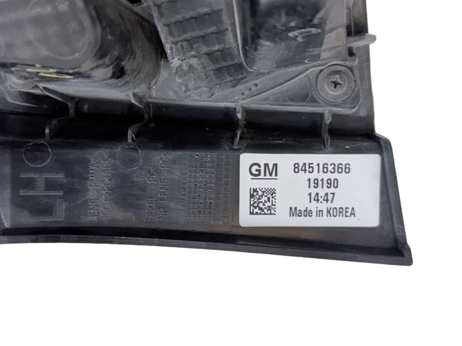 Malibu 2 заводской фара задний