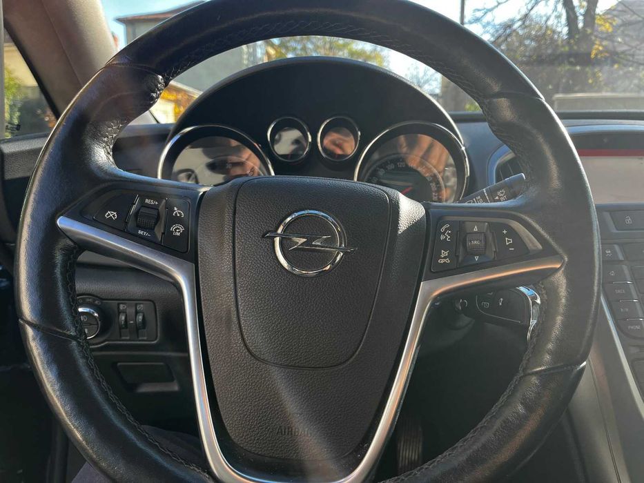 Opel Astra J 1.6 CDTi - Cutie Automata