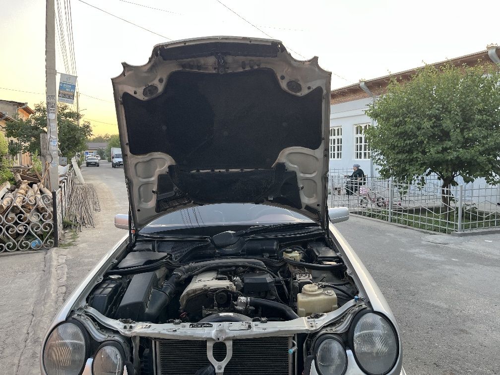 Mersedezbenz benz w 210