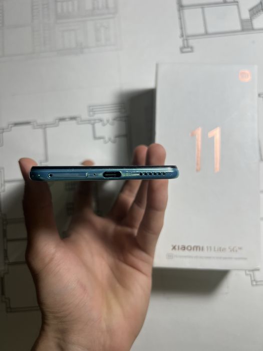 Xiaomi Mi 11 lite 5G Ne ideal holatda usta kormagan