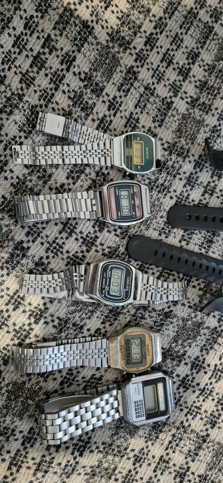 Lot ceasuri lcd vintage