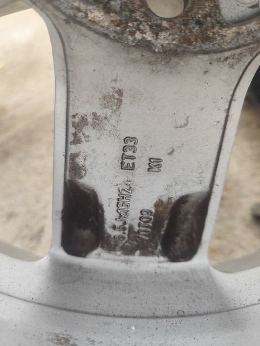 Jante Originale VW Tiguan cu  anvelope M+S  215/65R16.