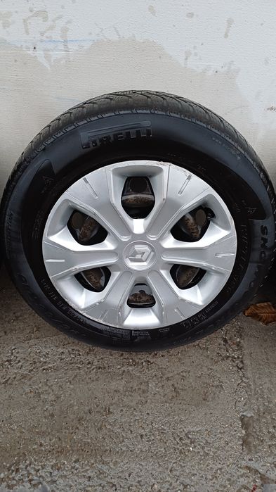 Vand  jante pe 15 Renault