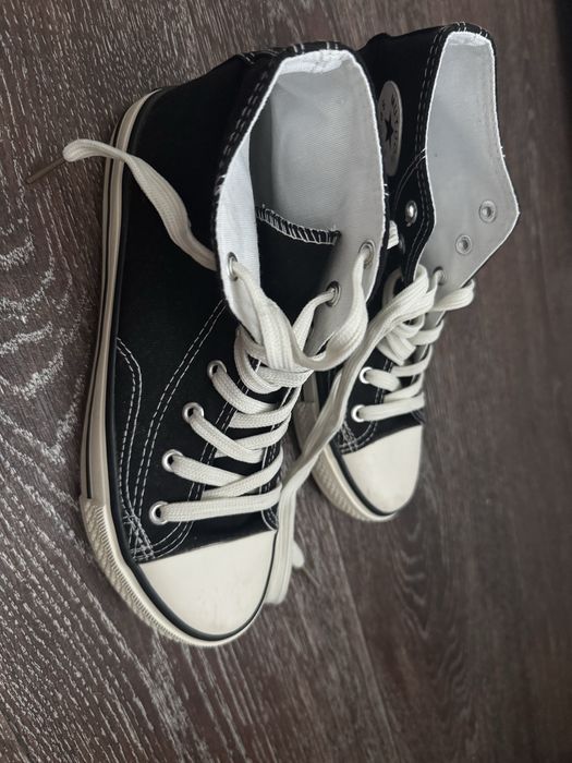 Продам новые конверсы