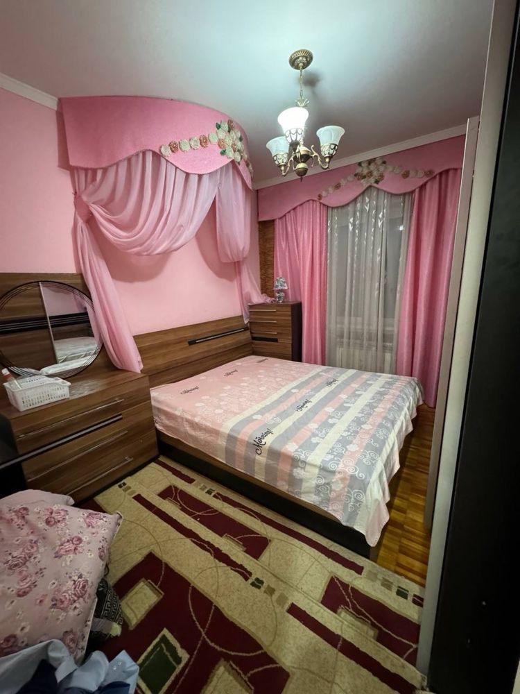 Продается 4 комнатная квартира. Мирзо Улугбекский район. Массив ТТЗ-4