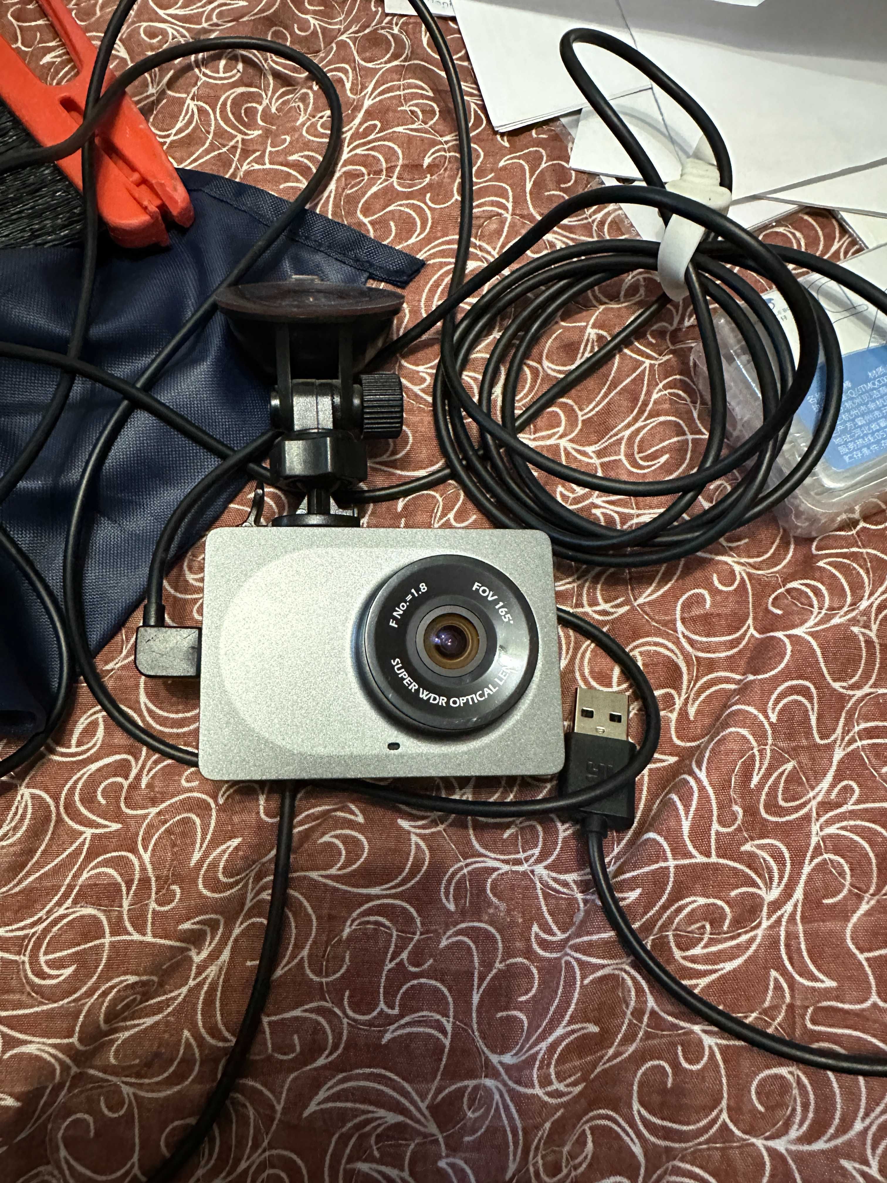 Видеорегистратор XIAOMI YI Smart Dash Cam