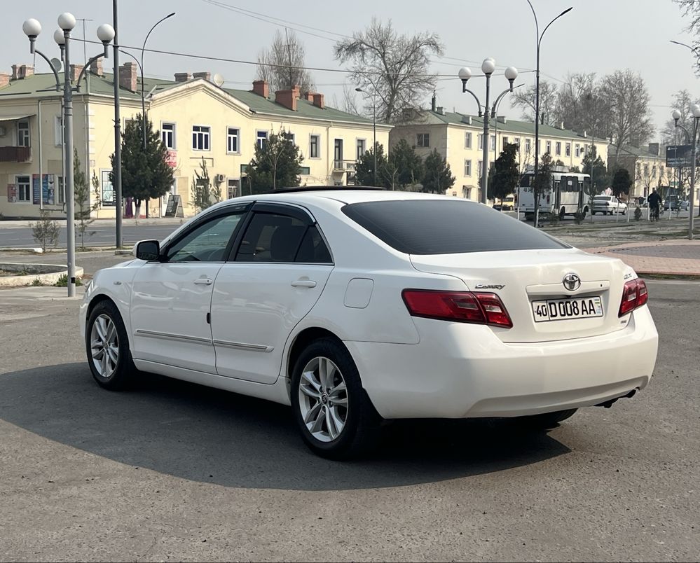 TOYOTA CAMRY sotladi прадаётса