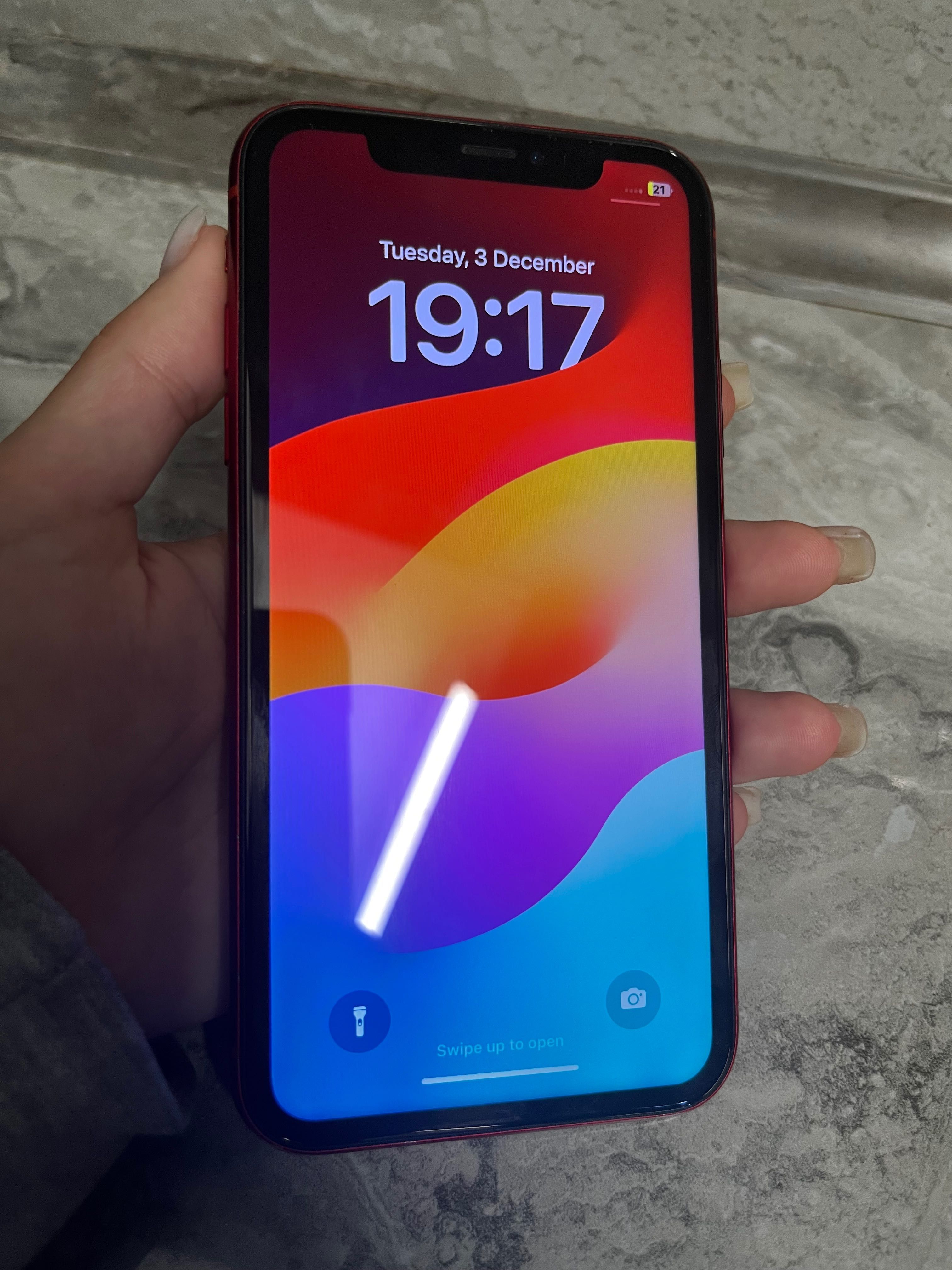 Отличен Iphone XR