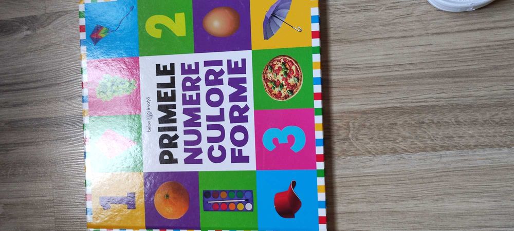 Puzzle cu ferestruici + carte Primele mele culori si forme