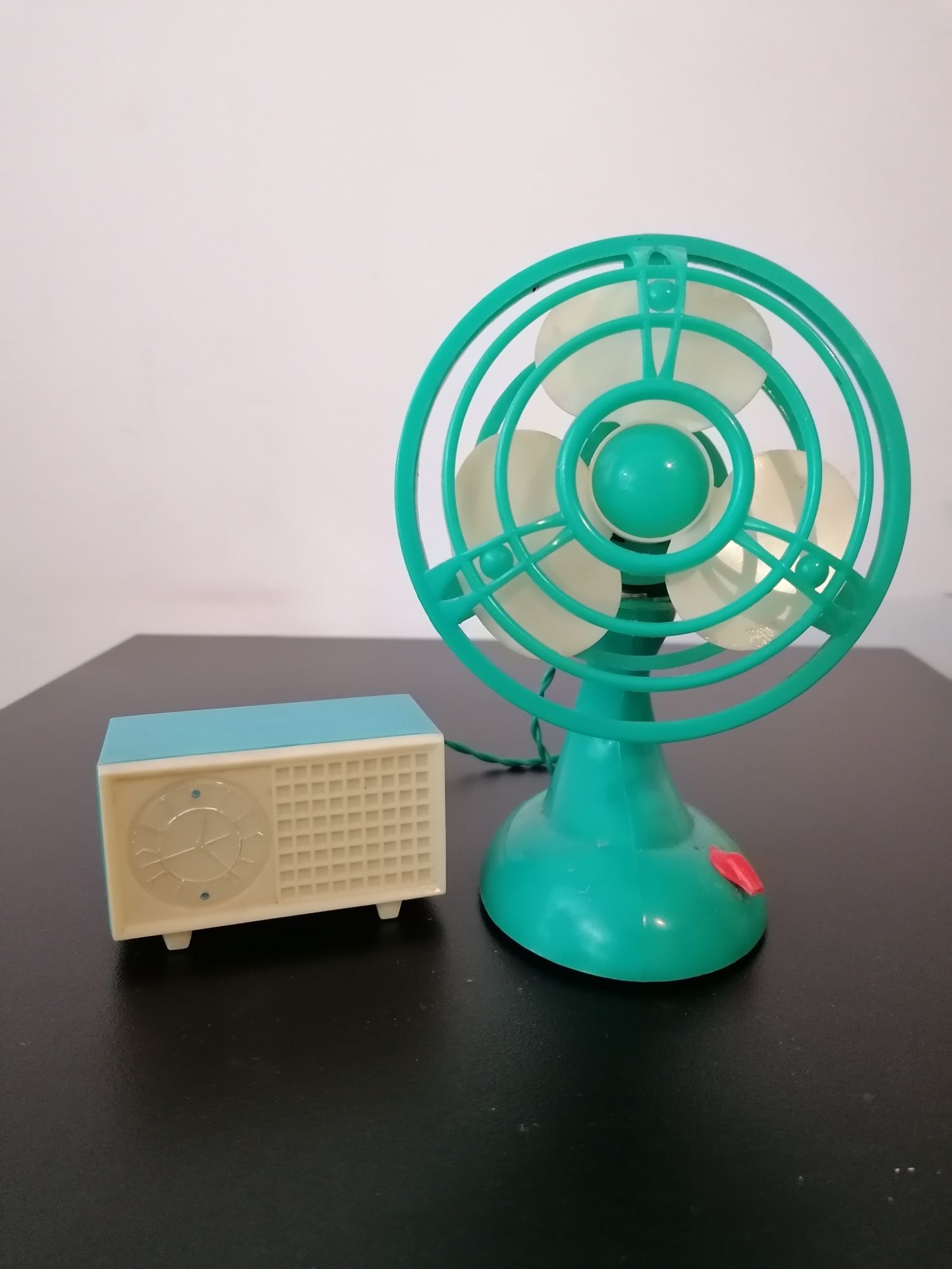 Ventilator plastic vechi