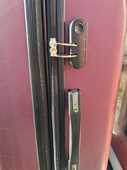 Куфар с колелца голям