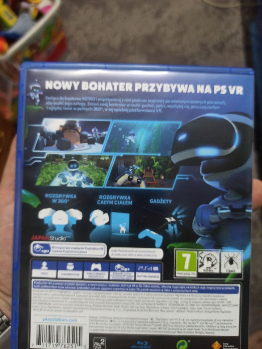 Диски на PS4 "Астробот"