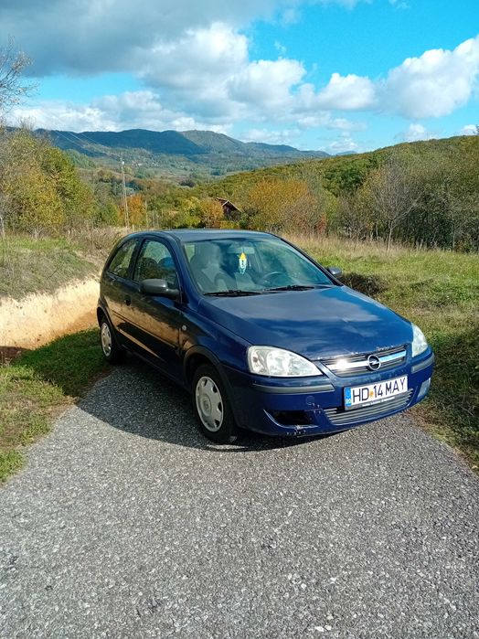 Vand sau schimb opel corsa