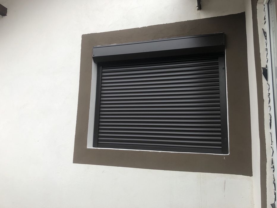 Usi de garaj tip rulou