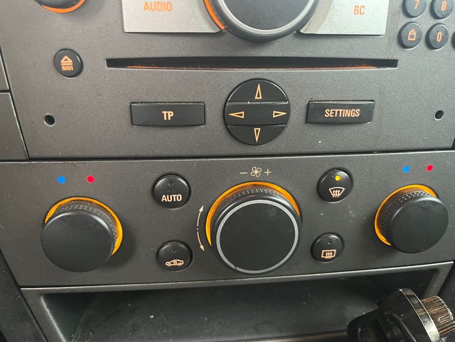 Vând sau schimb Opel vectra C 1.9 150cp