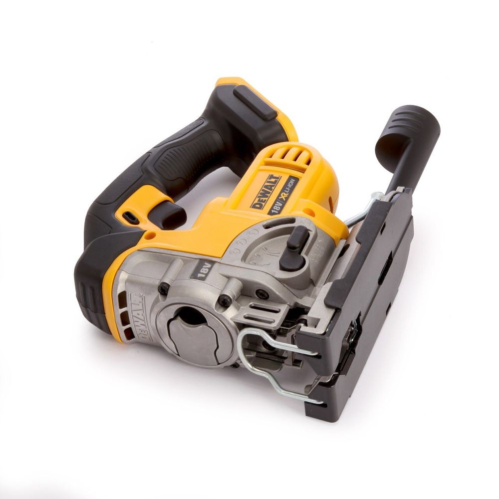 DeWALT Циркуляр DCS391 , Зеге DCS331 с Батерия , Зарядно и Ролетка 5м