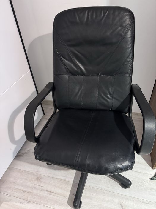 Scaun de birou, functioneaza perfect