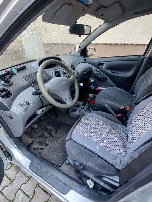 Vand Toyota Yaris 2002 1.4 D4D model Japonia