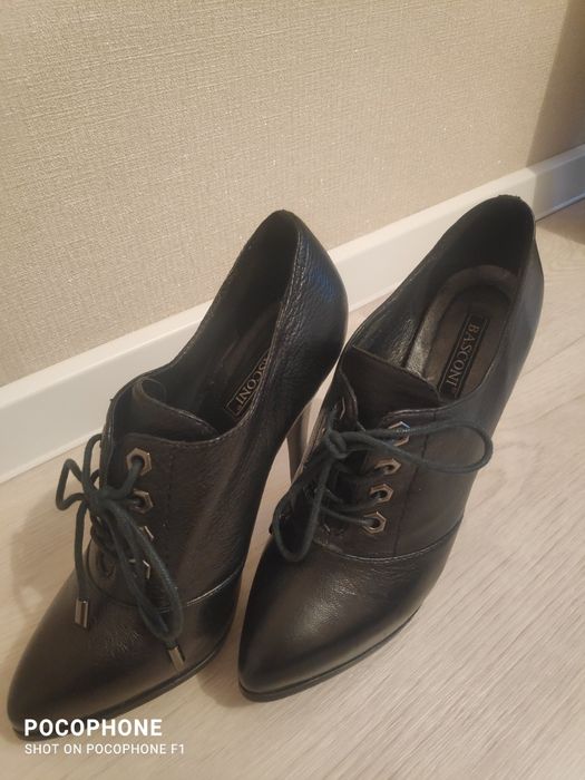 Срочно продам кожанные ботилионы Basconi