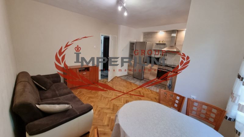 Дава се под наем Двустаен апартамент в Варна, Централна поща - 50 кв.м за 453.9 € - Снимка #2