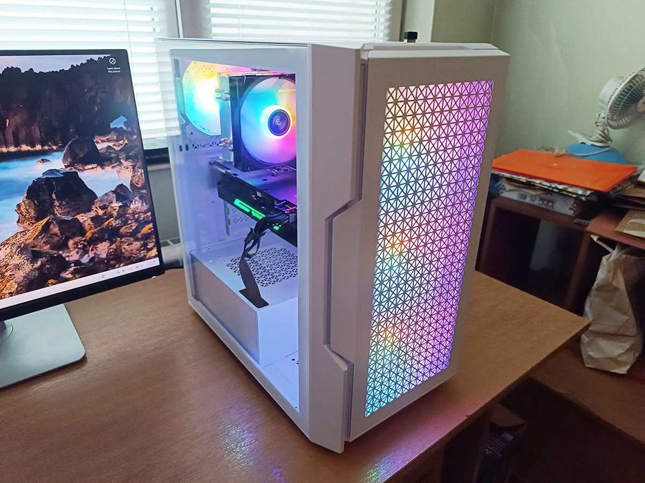 Геймърски компютър, Ryzen 4650G, Gtx 1070Ti, 32gb Ram, 960Gb SSD, 700W