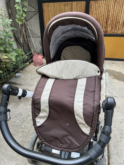 Бебешка количка Carera