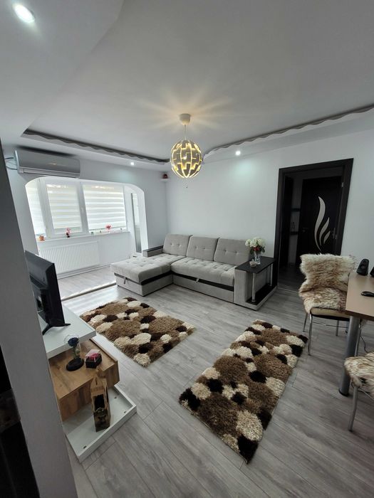 Apartament 2 camere semidecomandat ,Zona Gemeni Brasov