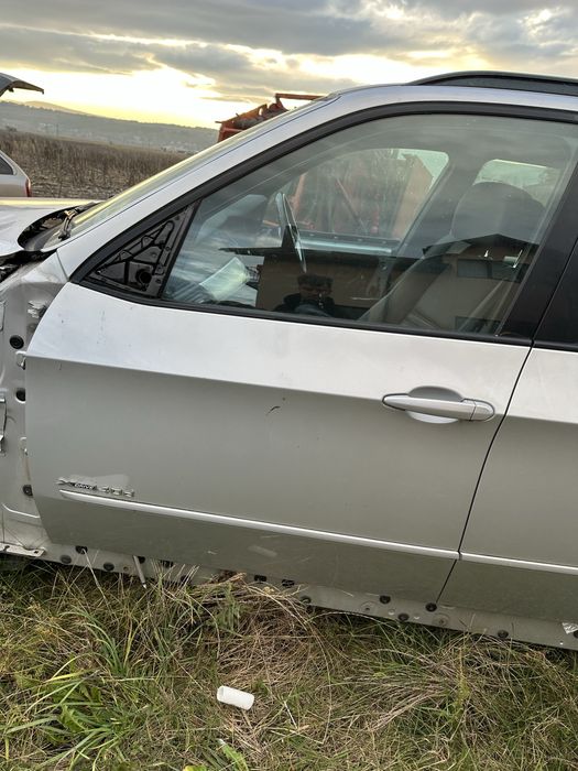 Portiera stanga spate BMW X5 E70 dreapta spate X5 E70 capota x5 E70