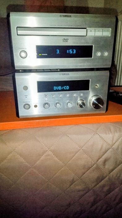 Sistem audio Yamaha RX e810/DVD e810