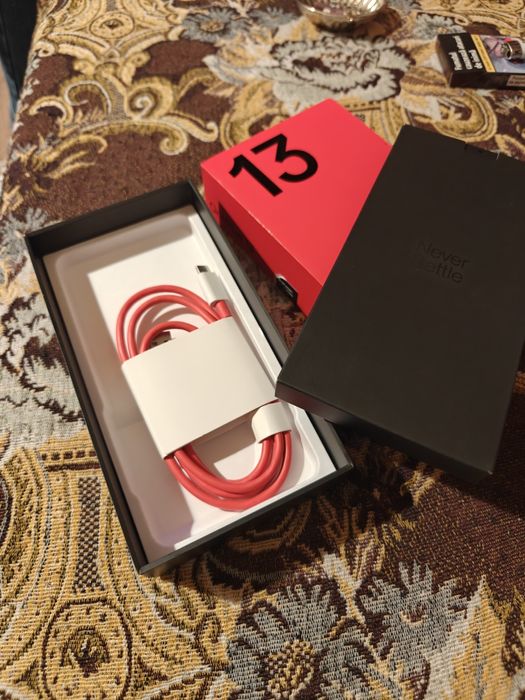 Oneplus 13 12/256 GB garanție 21 luni factură