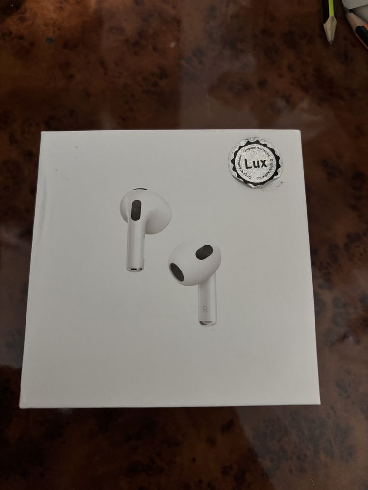 Оригинал наушник Airpods (3rd generation).