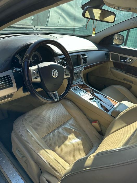 Jaguar XF euro 5- doar 186880 km