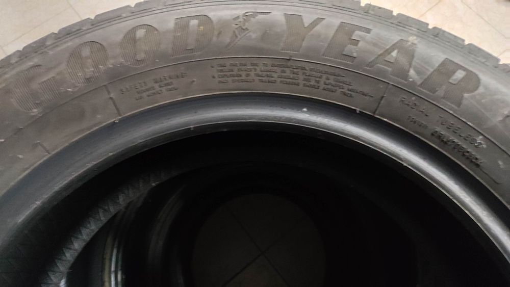 Goodyear летни гуми R17