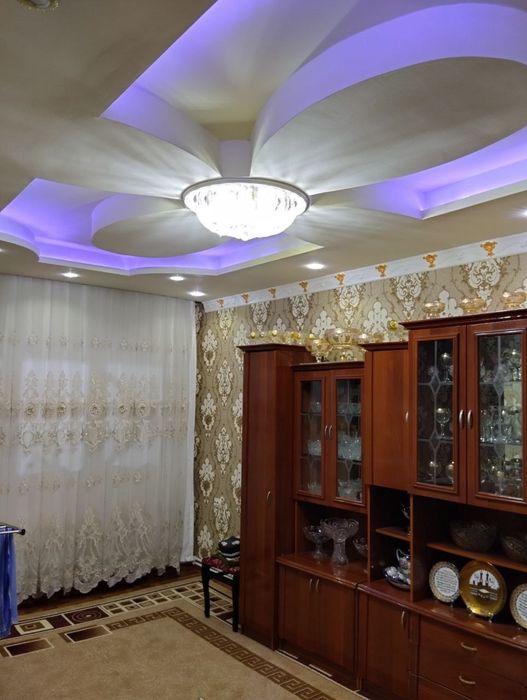 Продаётся 3-х комнатная квартира в Чирчике, 10 м/район