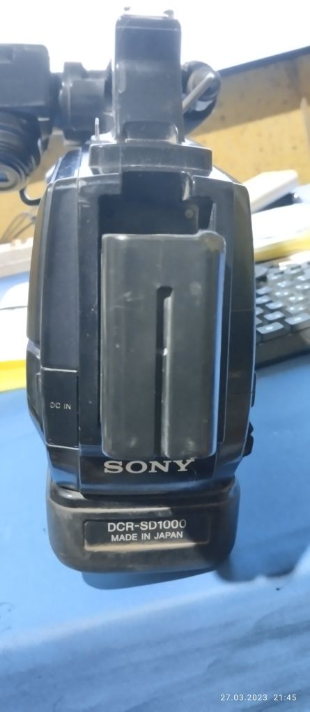 Sony 1000 sotiladi