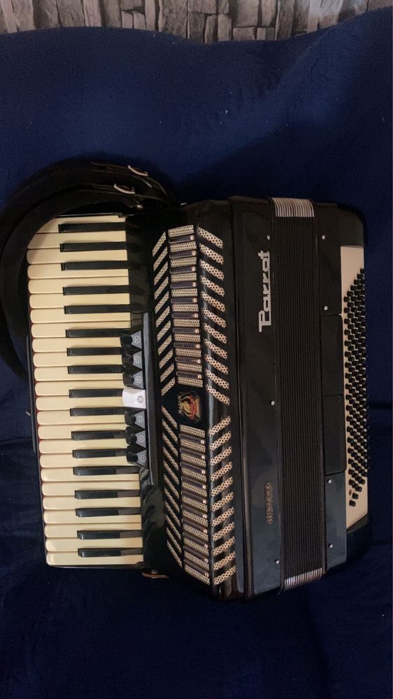 Vand acordeon parrot 120 basii