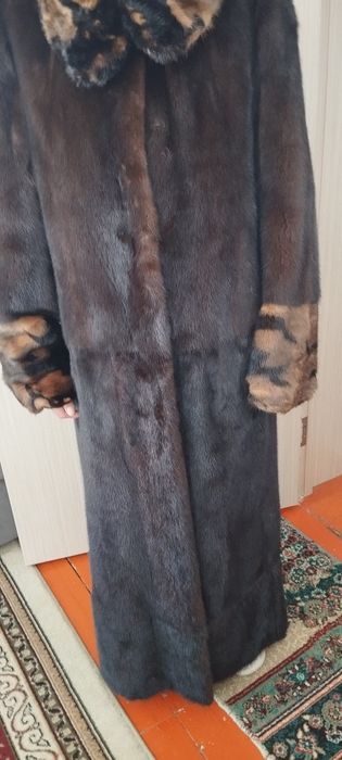 Продам норковую шубу длинную и кожаную куртку