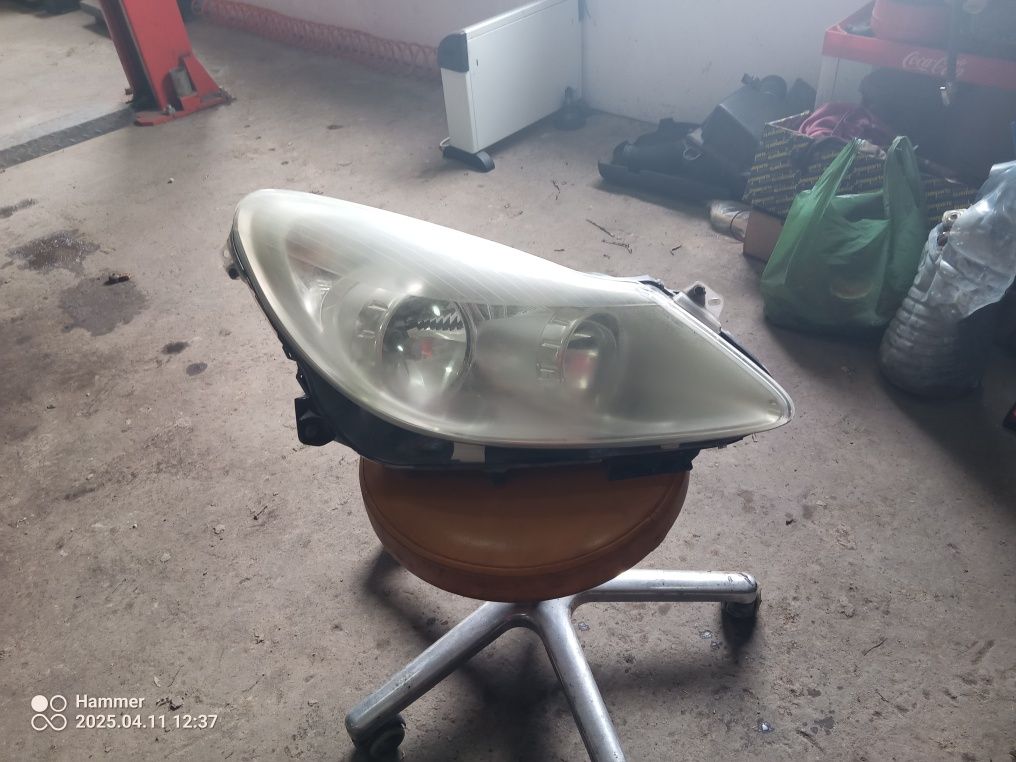 Десен фар за opel corsa d