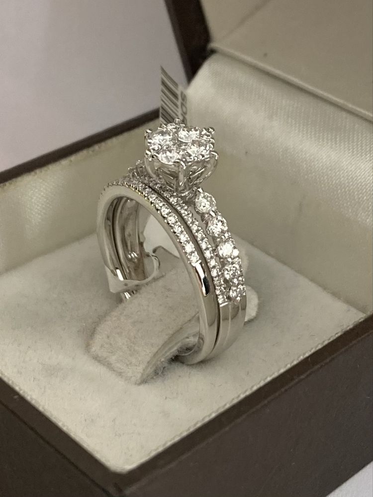Inel aur alb 18kt. cu diamante 0.82ct