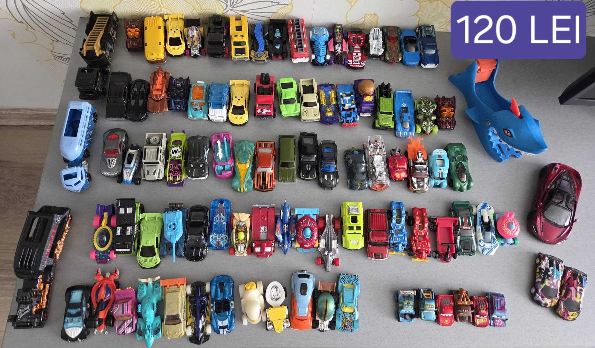 Vând jucării Hot Wheels