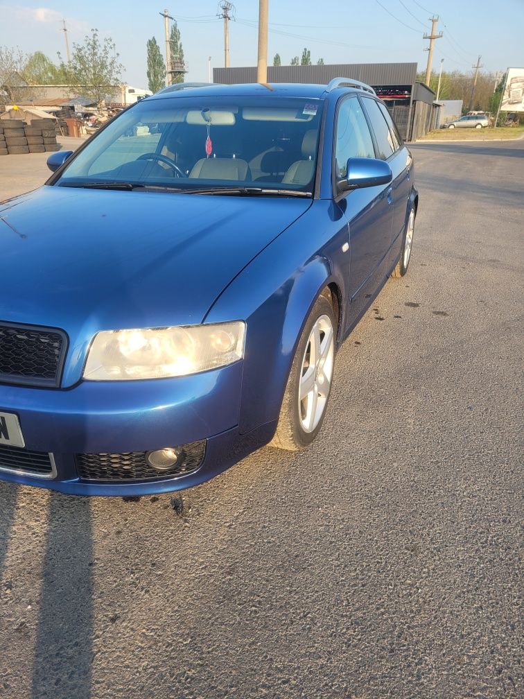 Bara fata audi a4 b6 s-line