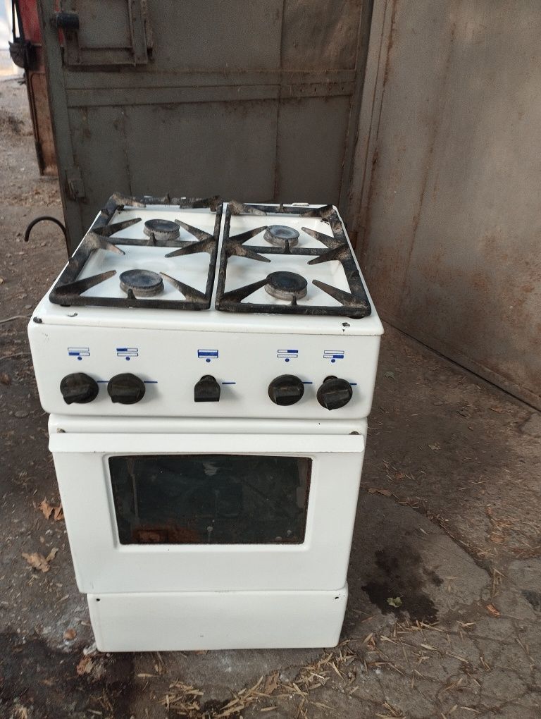 Gaz plita sotiladi