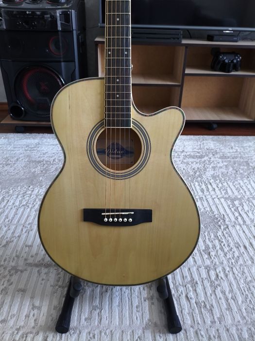 Продам новую гитару