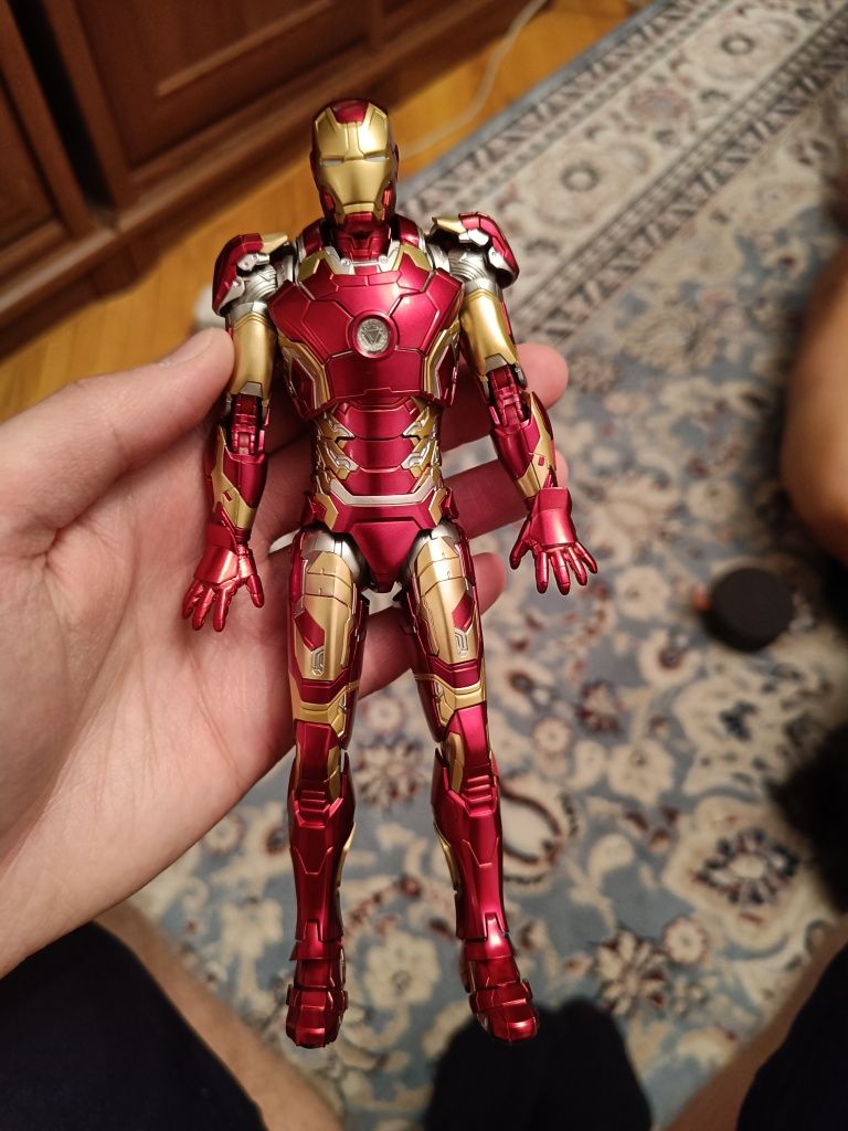 Three Zero: Marvel. Фигурка Iron Man Mark 43 16см