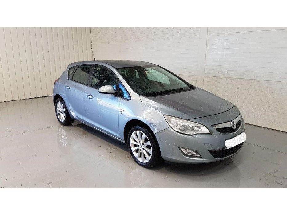 Compresor AC clima Opel Astra J 2012 Hatchback 1.7 CDTI LPV/A17DTJ