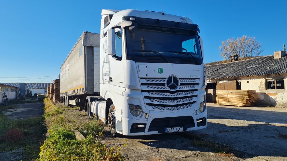 Mercedes Actros E6 2014 CAP TRACTOR si Semiremorca MEGA Axa lift 2011