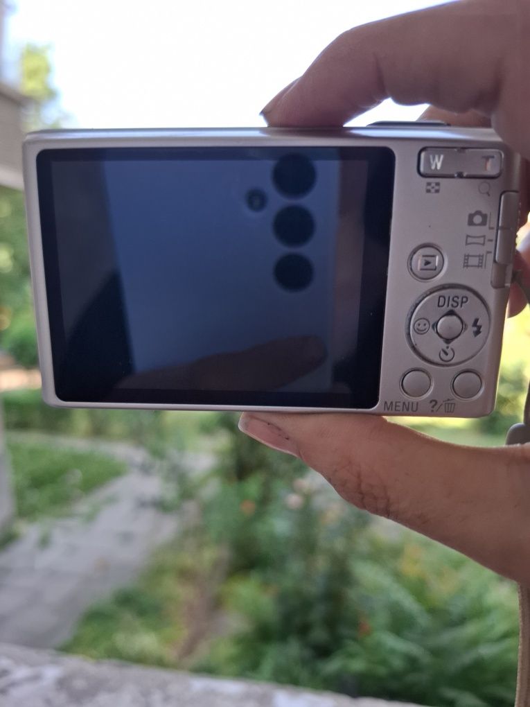 Комплект Компактен дигитален фотоапарат камера SONY Cybershot DSC-W730