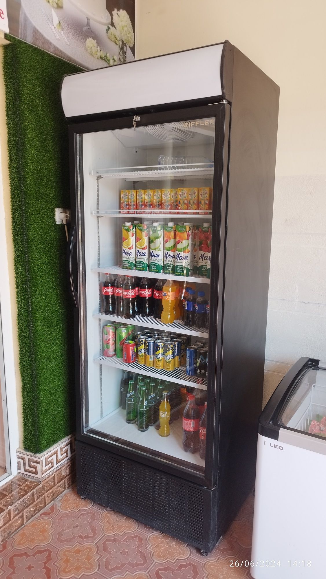 Muzlatgich 3ta kamplekt sotiladi