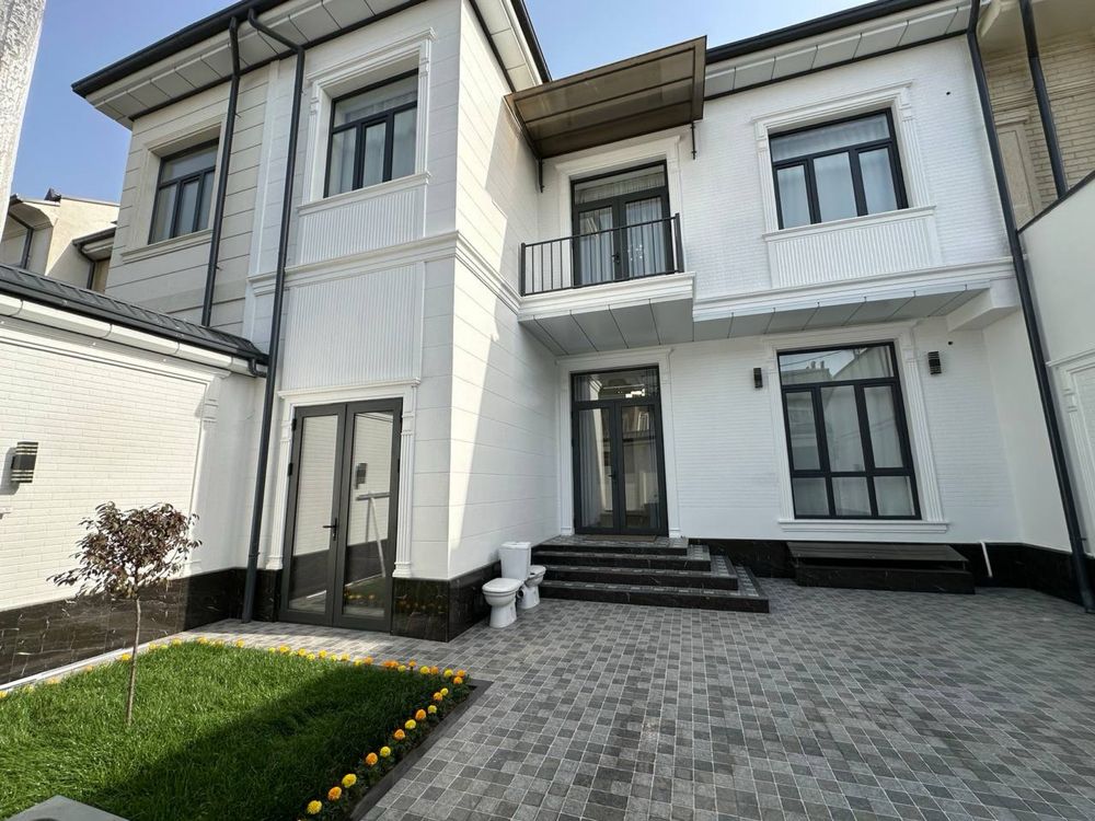 Продаётся ЕВРОДОМ  В элитном махалле  улица Ипакчи